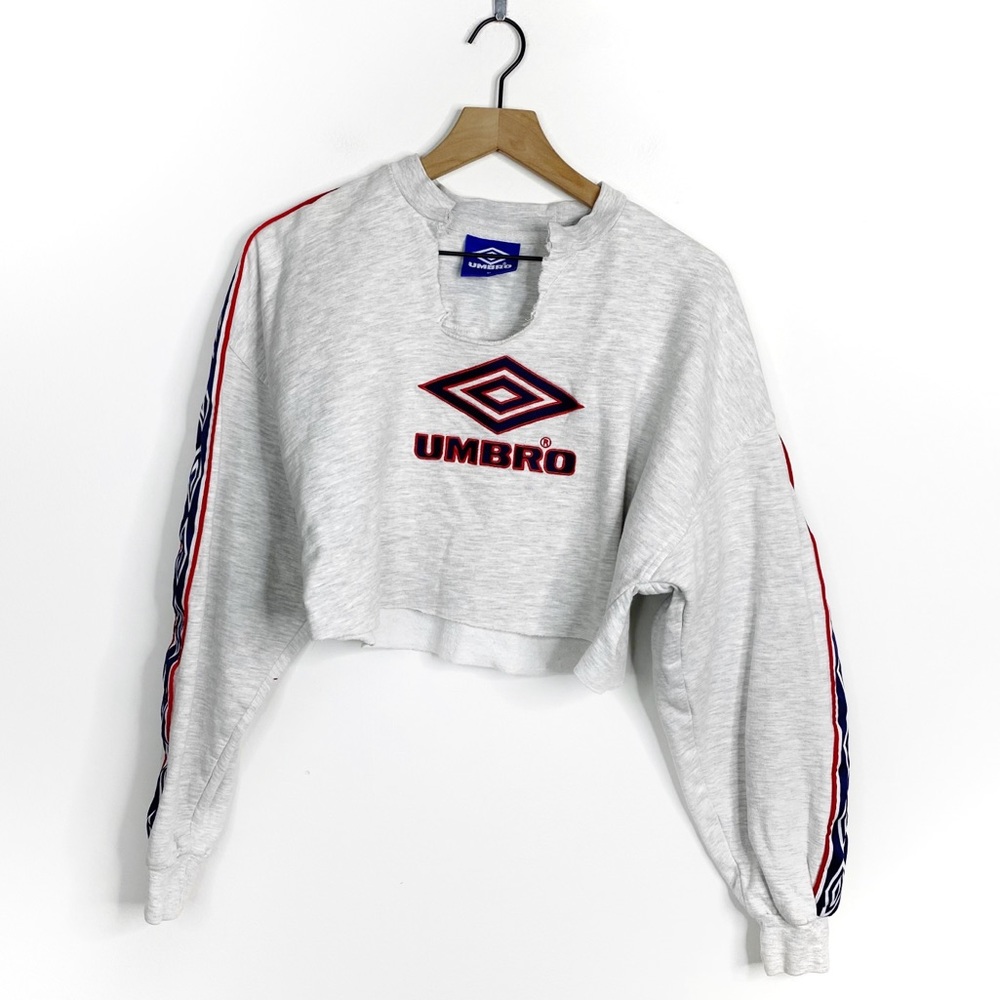 Umbro Cropped Raw Edge Loose Logo Sweatshirt M